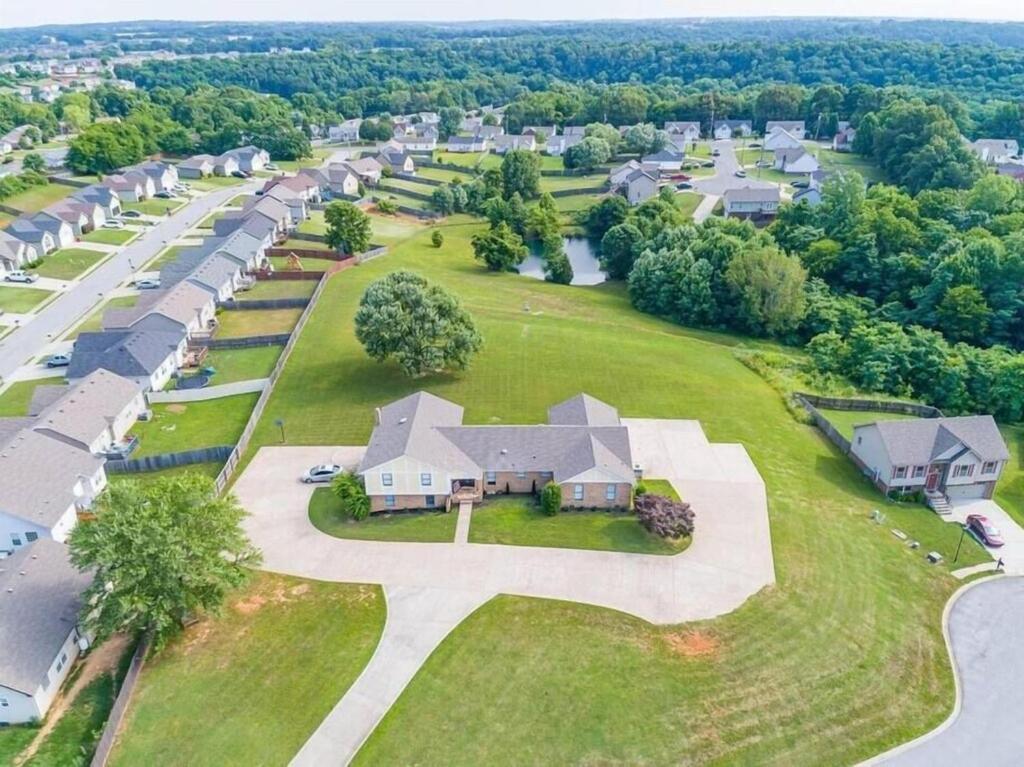 The Residence At Hilltop Acres - Clarksville, Tn Εξωτερικό φωτογραφία